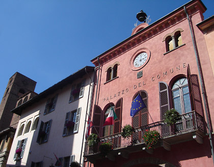 Il Municipio di Alba