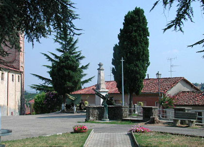 Vinchio: monumento ai caduti
